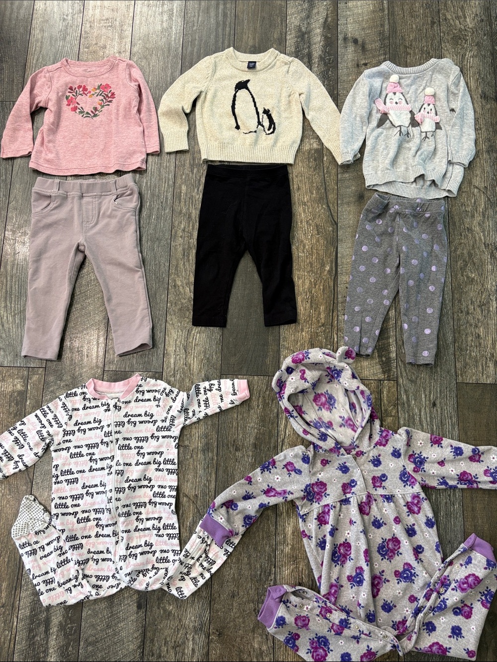 Girls 12-18 month clothes & PJ lot